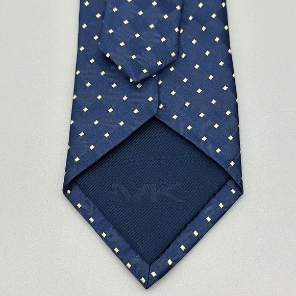 Michael Kors Tie - Picture 3 of 4